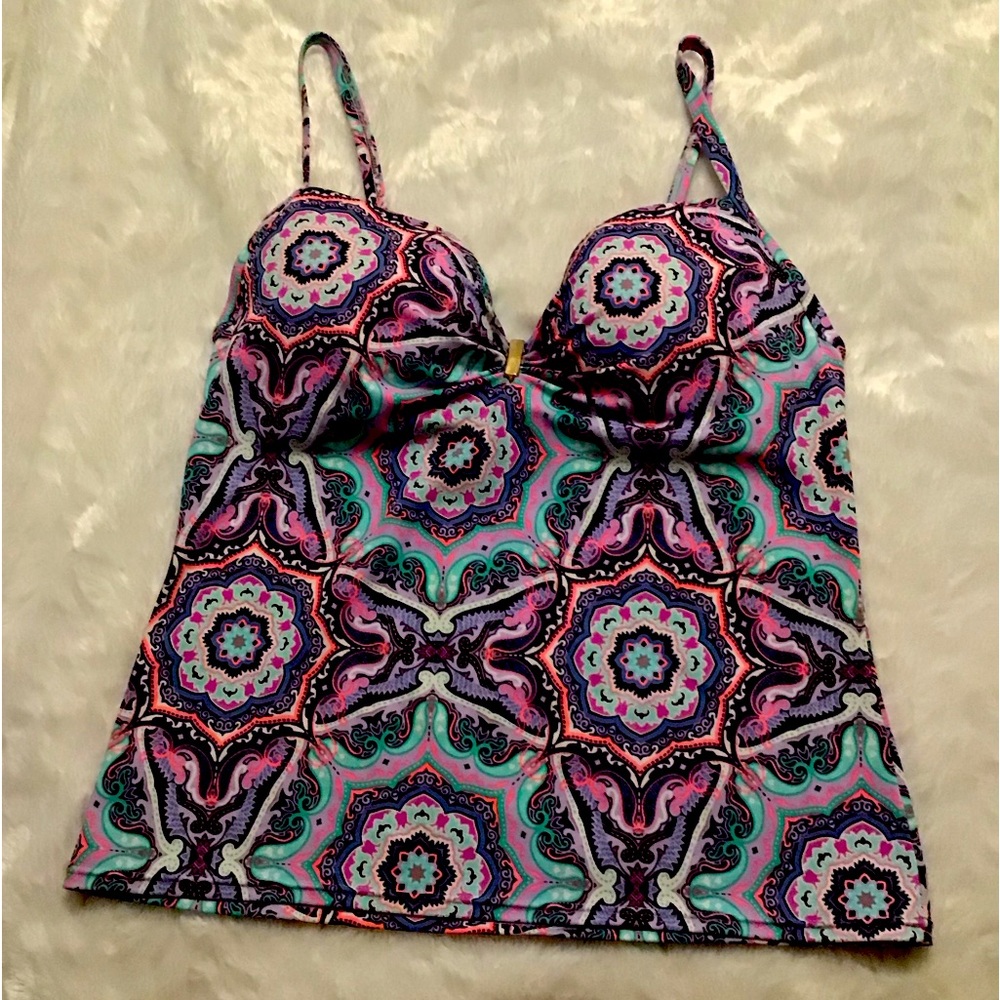 Victoria’s Secret. The Heavenly Tankini Top. Size 34B